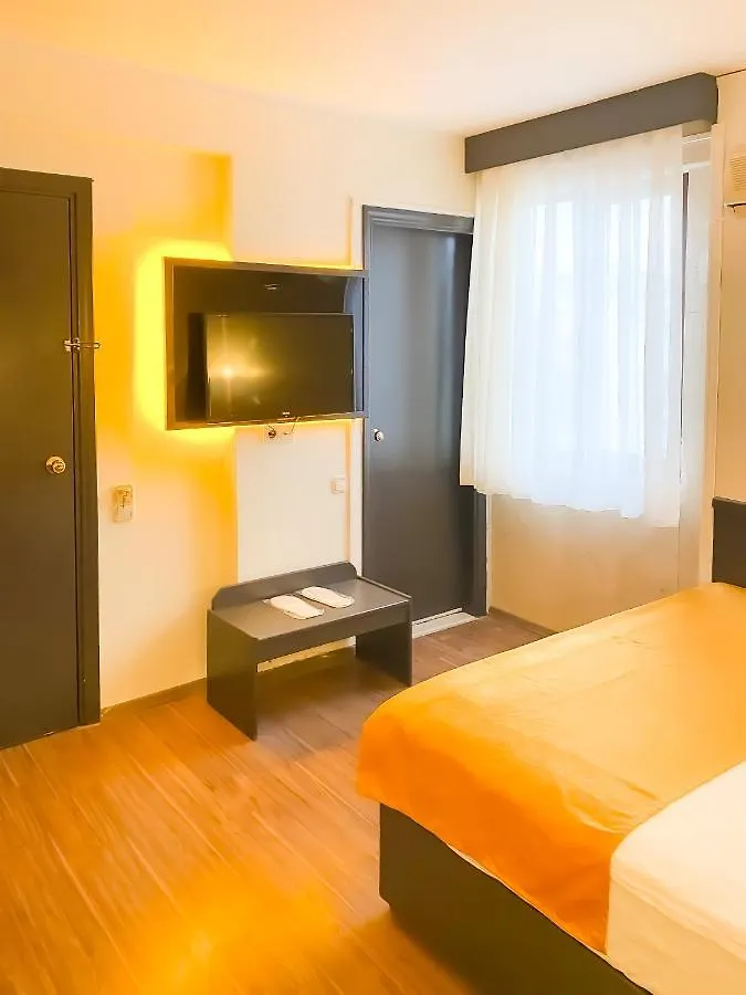 Hotel Gueleryuez 2 Αττάλεια