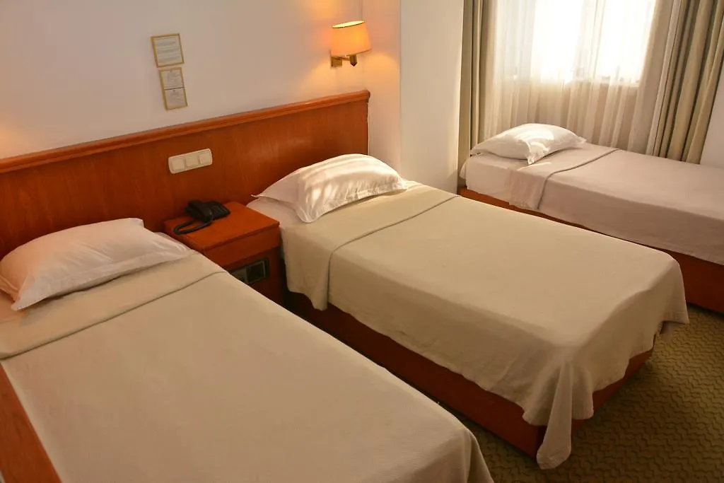 Hotel Gueleryuez 2 Antalya