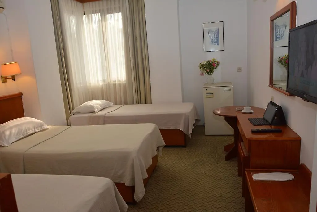 Hotel Gueleryuez 2 Antalya