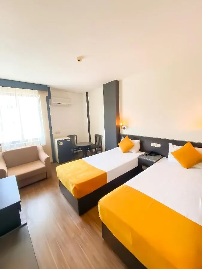**  Hotel Gueleryuez 2 Antalya Turcia