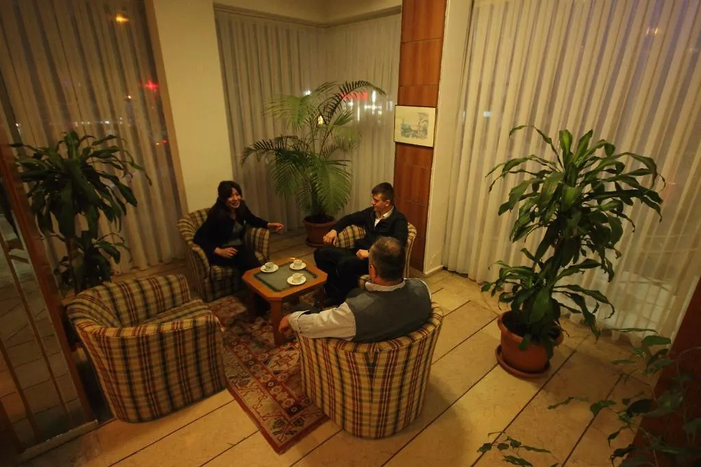 Hotel Gueleryuez 2 Antalya Turcia