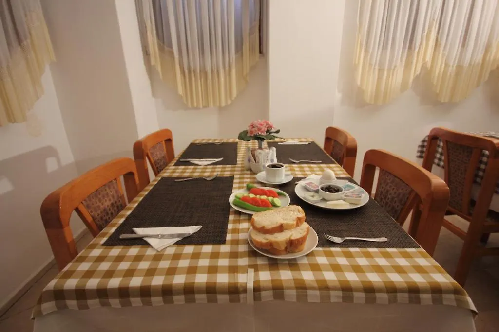 Hotel Gueleryuez 2 Antalya