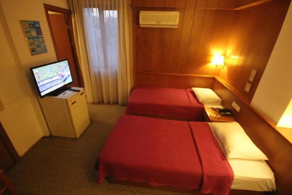 **  Hotel Gueleryuez 2 أنطاليا تركيا